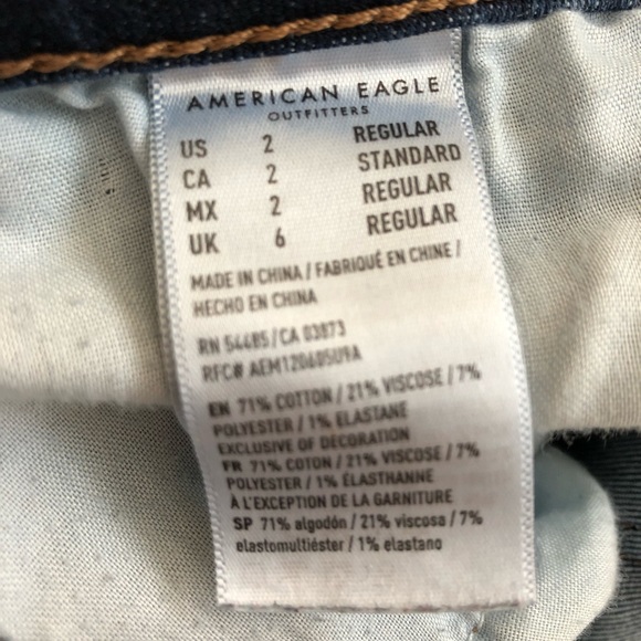 American Eagle Outfitter High-Waisted                          Size 2 Regular - Picture 4 of 6